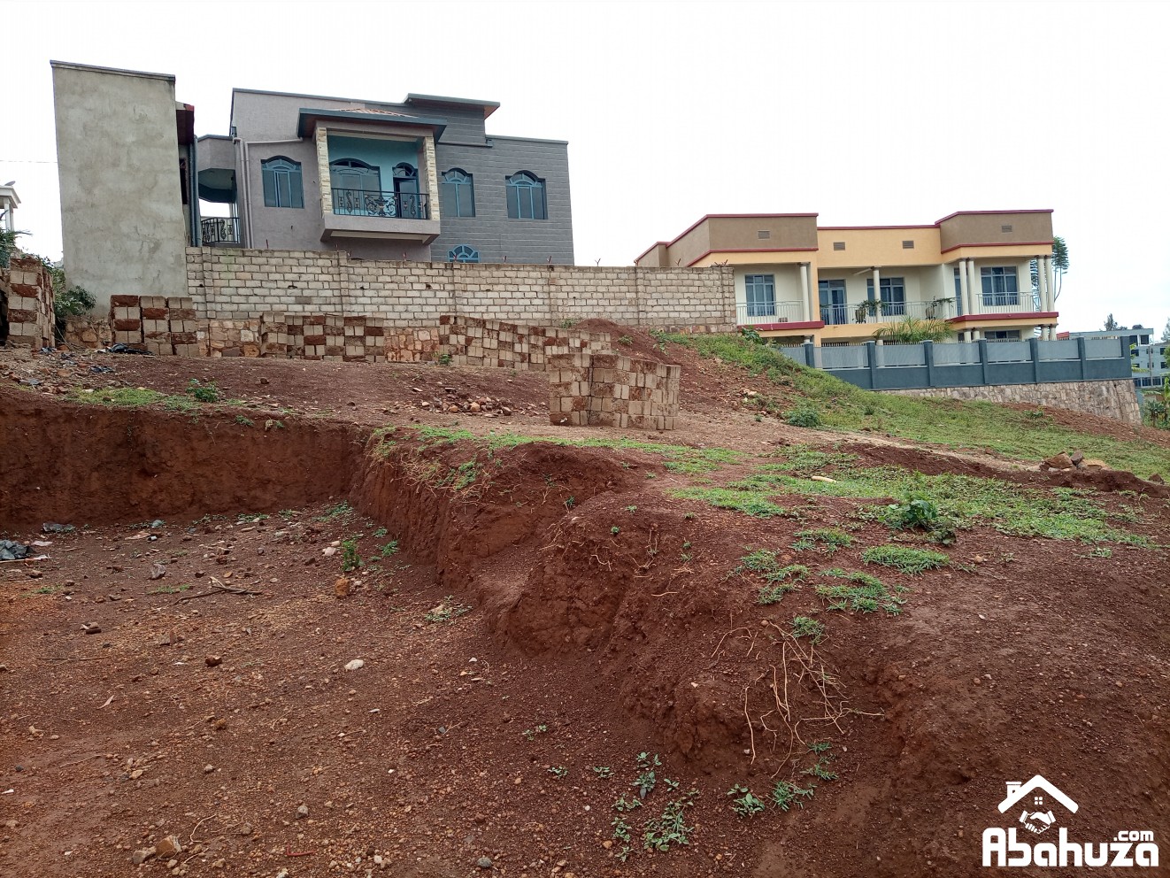A NICE PLOT WITH PANORAMIC VIEW FOR SALE IN KIGALI AT REBERO