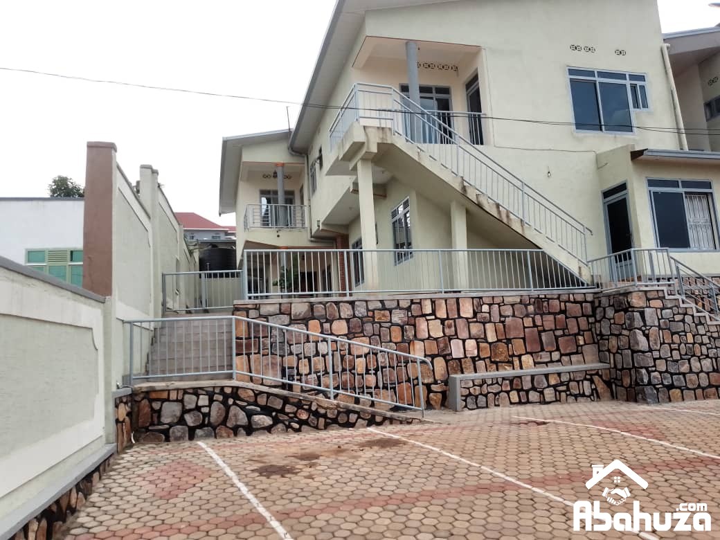 A 5 BEDROOM HOUSE FOR RENT IN KIGALI AT KAGARAMA