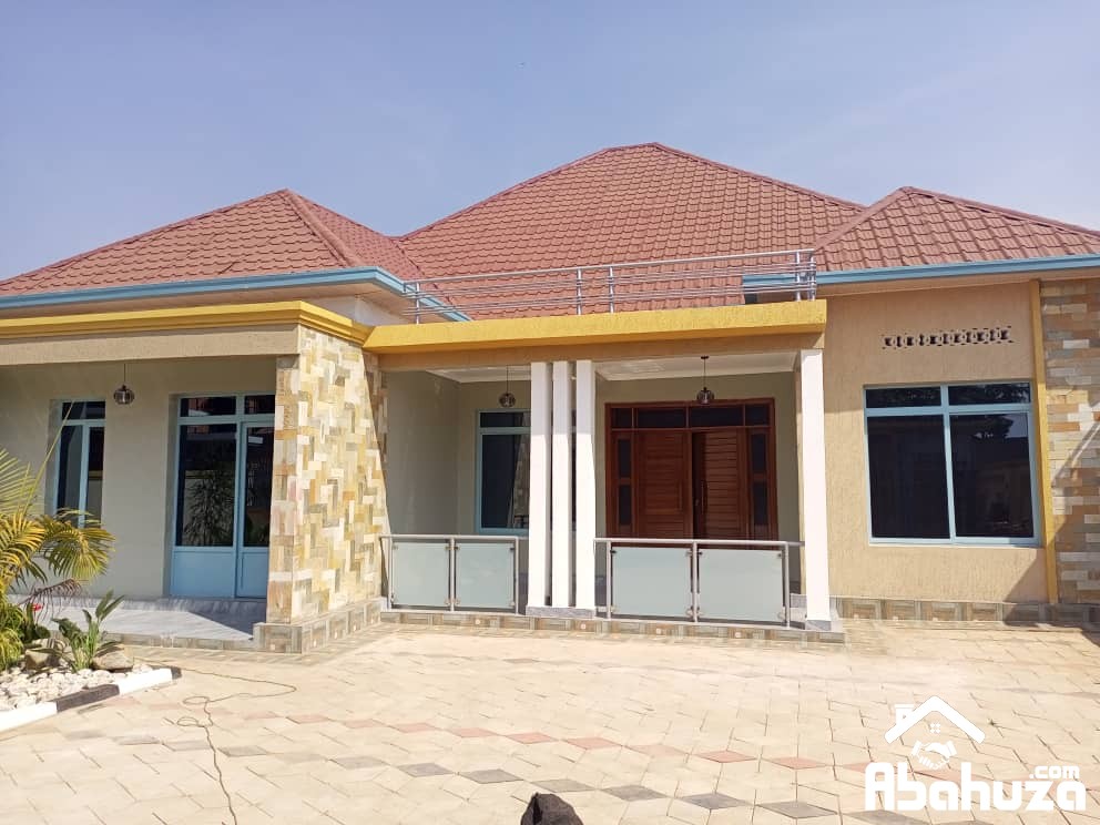 A NICE 4 BRDROOM HOUSE FOR SALE IN KIGALI AT KICUKIRO-MUYANGE