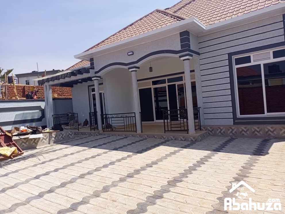 A 4 BEDROOM HOUSE FOR SALE IN KIGALI AT KICUKIRO-MUYANGE