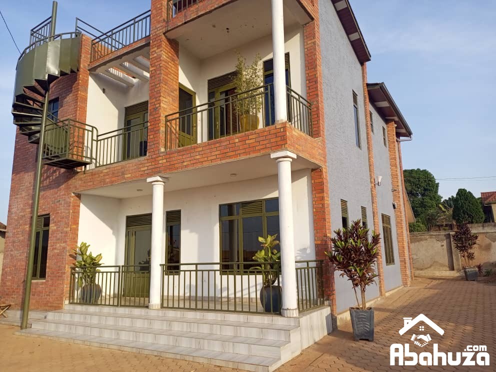 A 5 BEDROOM HOUSE WITH ROOF TOP FOR RENT IN KIGALI AT KICUKIRO