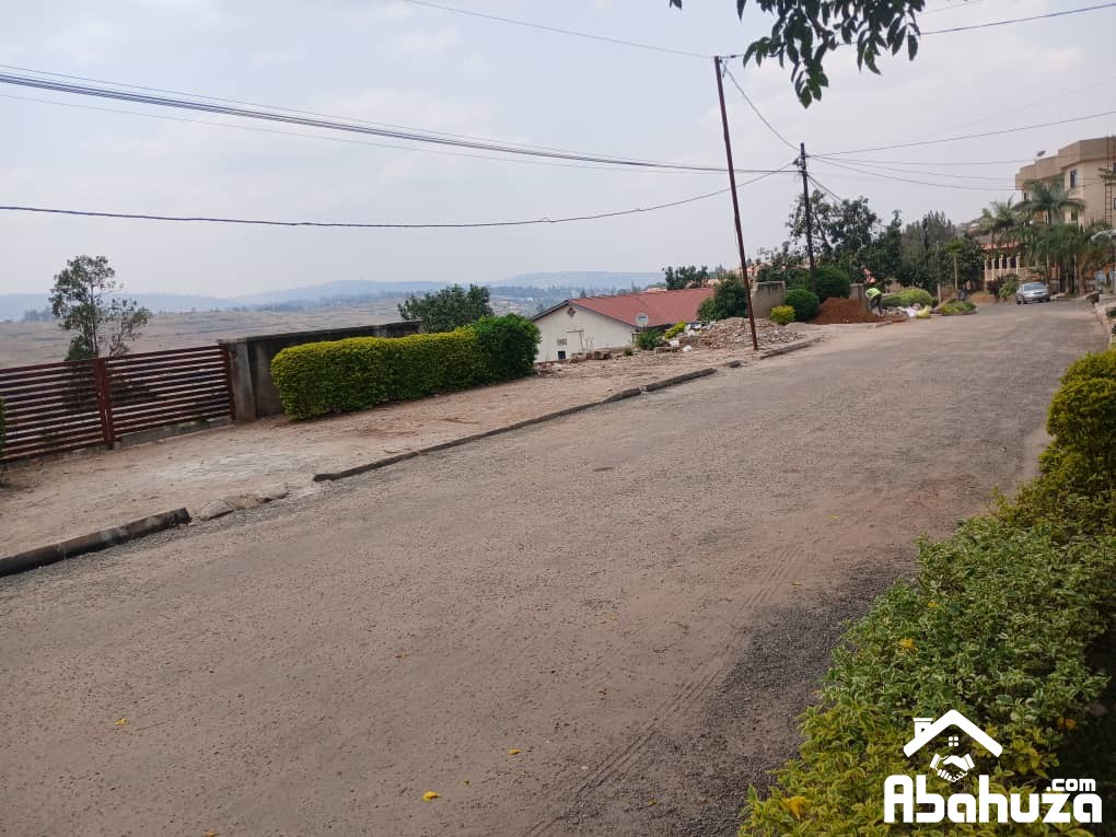 A FENCED BIG PLOT FOR SALE IN KIGALI AT GACURIRO