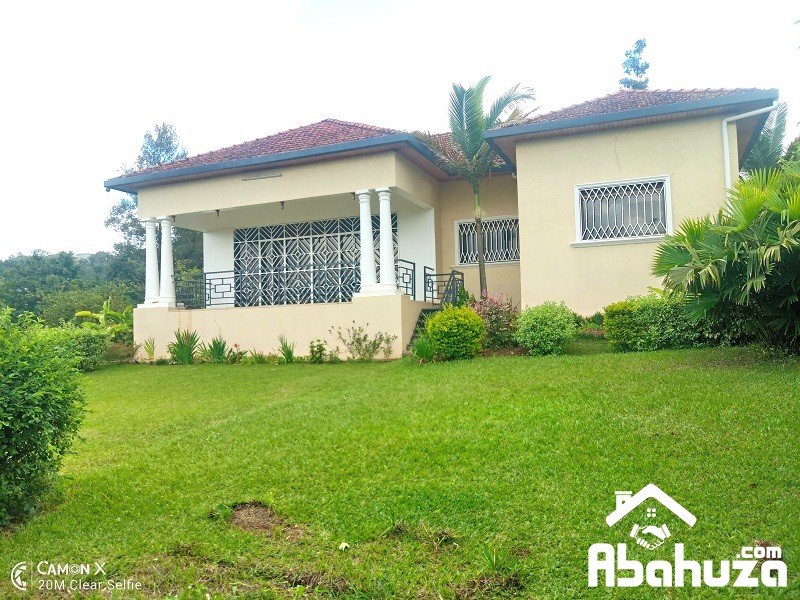 A 5 BEDROOM HOUSE FOR RENT IN KIGALI AT KIYOVU
