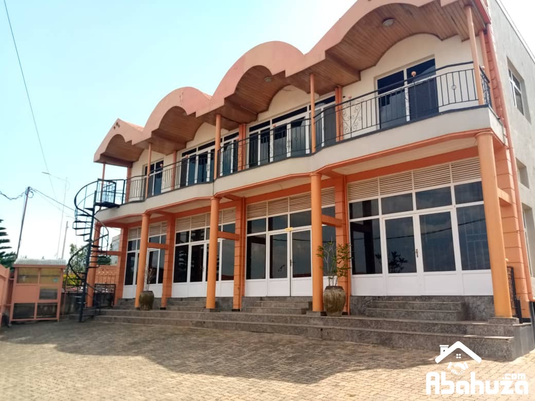AN OFFICE HOUSE OF 20 ROOM FOR RENT IN KIGALI AT KACYIRU
