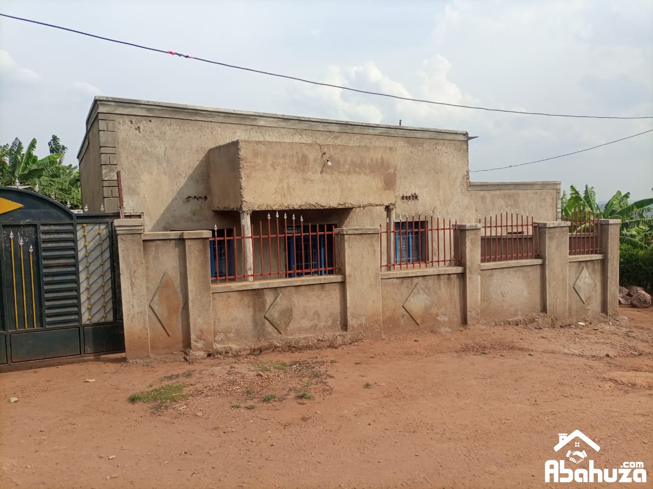 A 4 BEDROOM HOUSE FOR SALE IN KIGALI AT GATUNGA-GASANZE