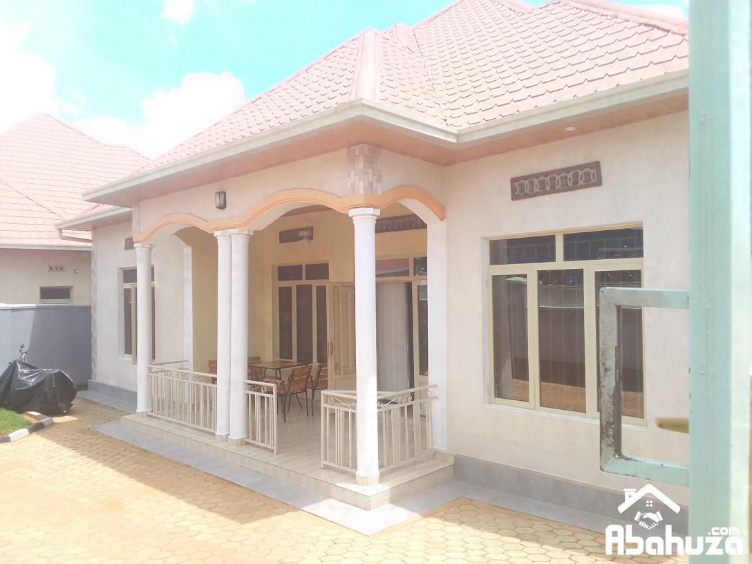 A 4 BEDROOM HOUSE FOR RENT IN KIGALI AT KANOMBE