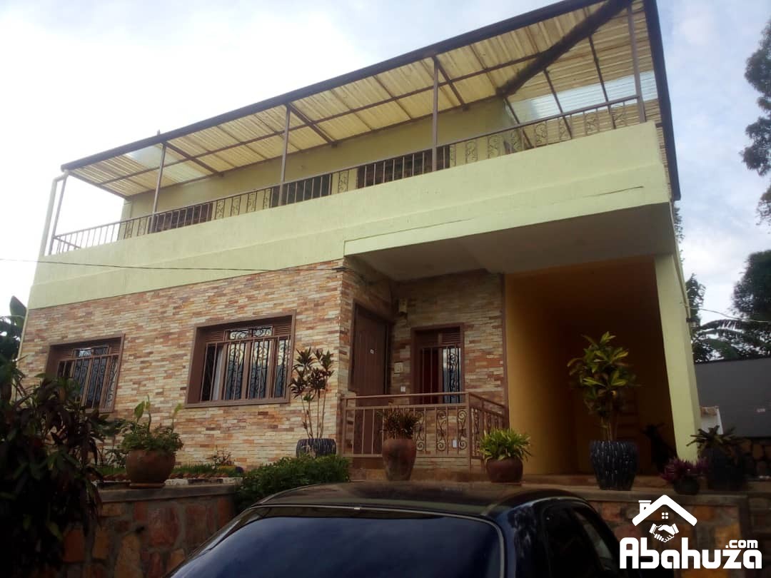 A 4 BEDROOM HOUSE FOR RENT IN KIGALI AT KINYINYA