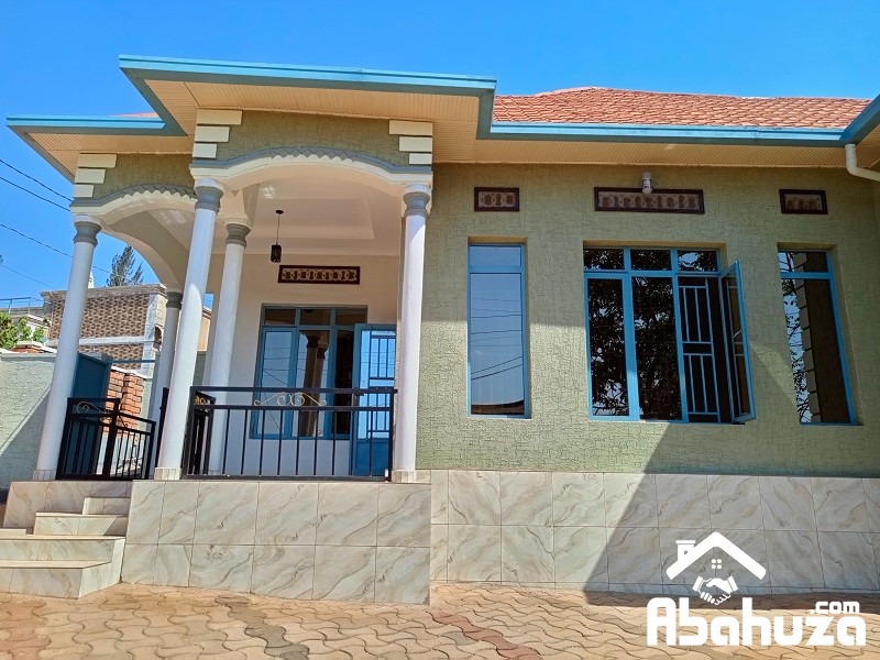 A 4BEDROOM HOUSE FOR SALE IN KIGALI AT KANOMBE