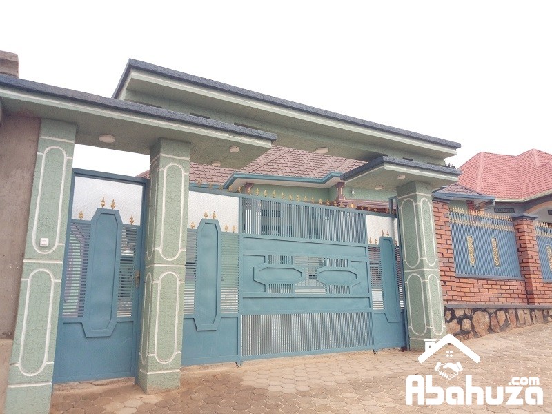 A WELL-LOCATED HOUSE FOR SALE IN KIGALI AT KANOMBE