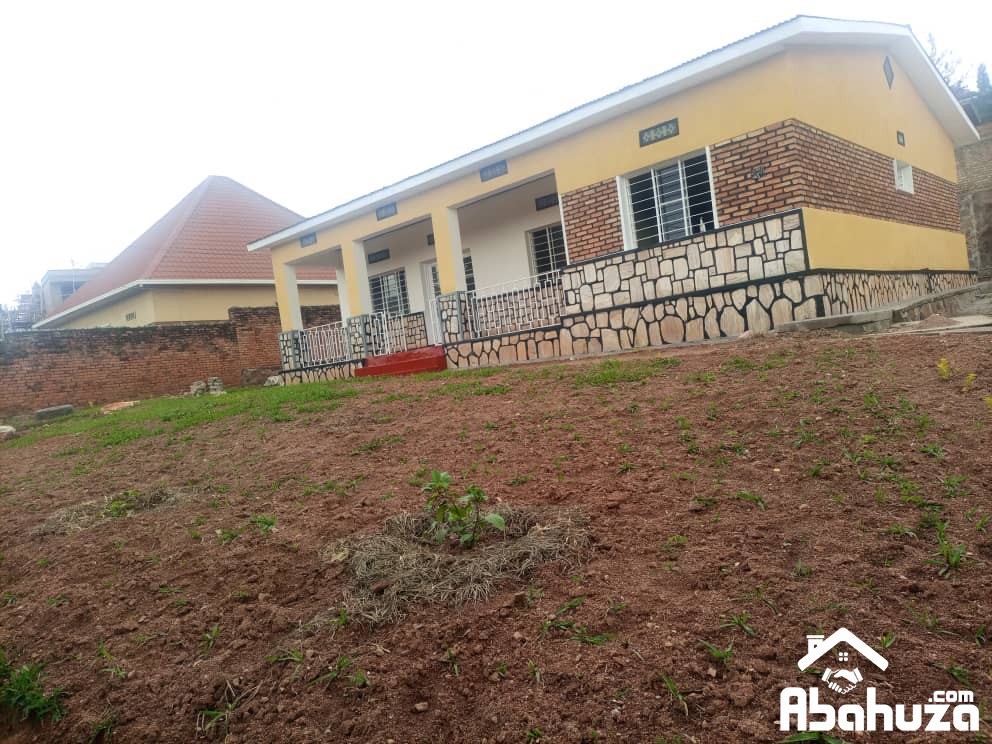 A 4 BEDROOM HOUSE FOR RENT IN KIGALI AT GISHUSHU