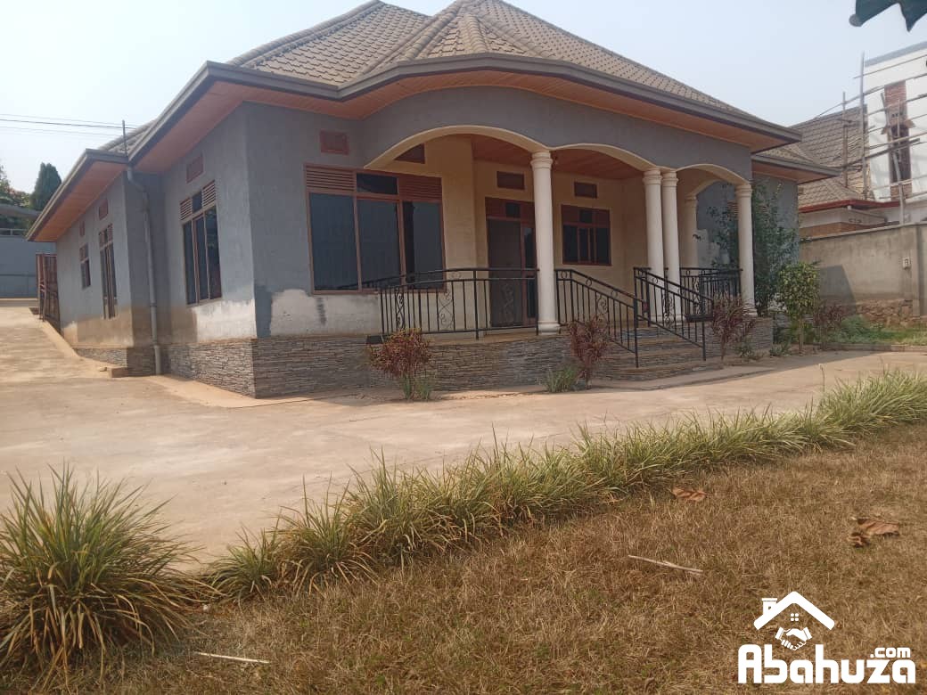 A 4 BEDROOM HOUSE FOR RENT IN KIGALI AT NIBOYE