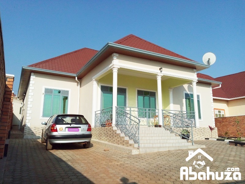A NEW 5 BEDROOM HOUSE IN PLOT OF 750 SQM AT KICUKIRO