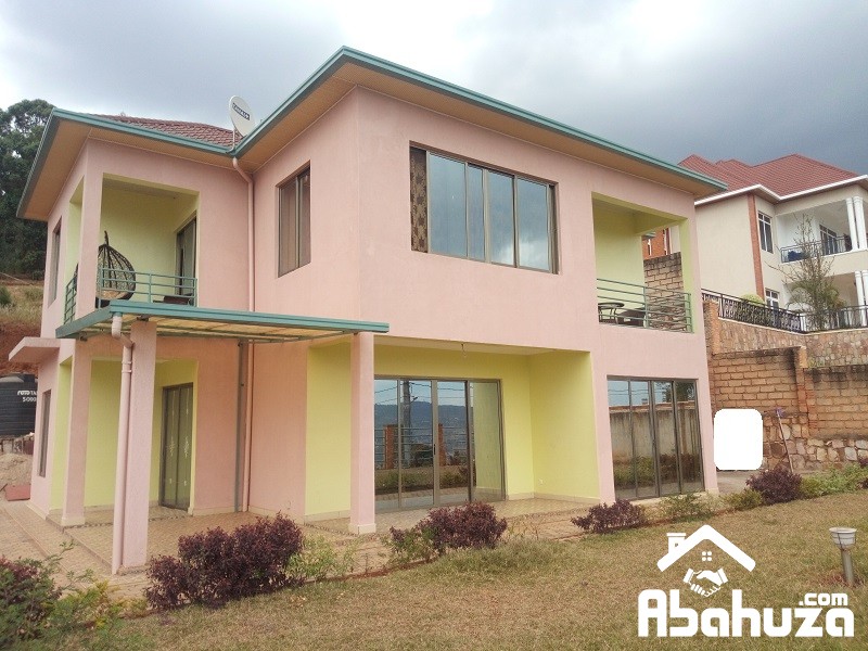 A 5 BEDROOM HOUSE FOR SALE AT REBERO