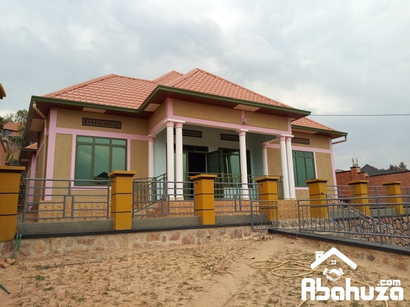 A NICE HOUSE OF 4 BEDROOMS FOR SALE AT KIBAGABAGA