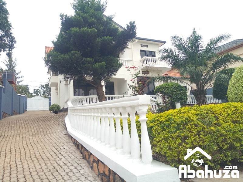 A 4 BEDROOM HOUSE FOR RENT AT RUGANDO