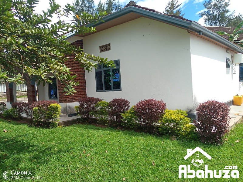 A 3 BEDROOM HOUSE FOR SALE IN KIGALI AT NYARUTARAMA