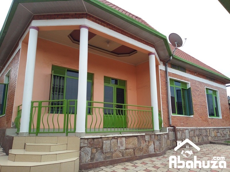 A 5 BEDROOM HOUSE FOR SALE IN KIGALI AT NIBOYE