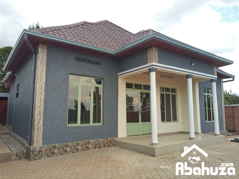 A GOOD PRICE HOUSE FOR SALE IN KIGALI AT KANOMBE-BUSANZA