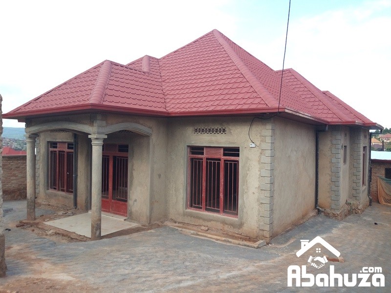 A FULLY TILED HOUSE FOR SALE IN KIGALI AT MASAKA