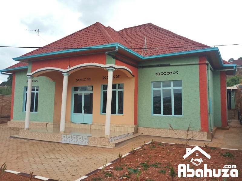 A BRAND NEW HOUSE FOR SALE AT MUYUMBU CLOSER TO KABUGA