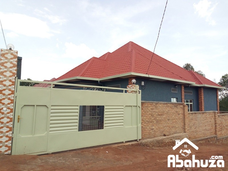 A WELL LOCATED HOUSE FOR SALE IN KIGALI AT MASAKA