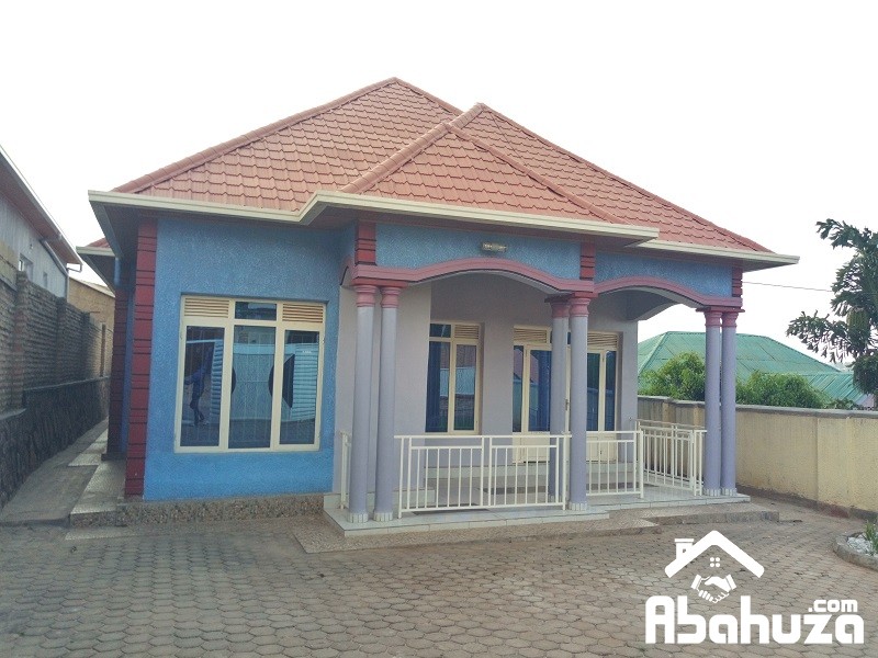 A 4 BEDROOM HOUSE FOR SALE IN KIGALI AT KANOMBE-GASARABA