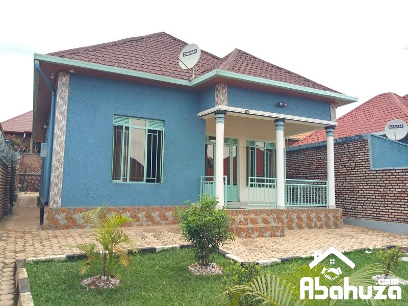 A NICE HOUSE OF 4BEDROOM FOR SALE IN KIGALI AT KANOMBE