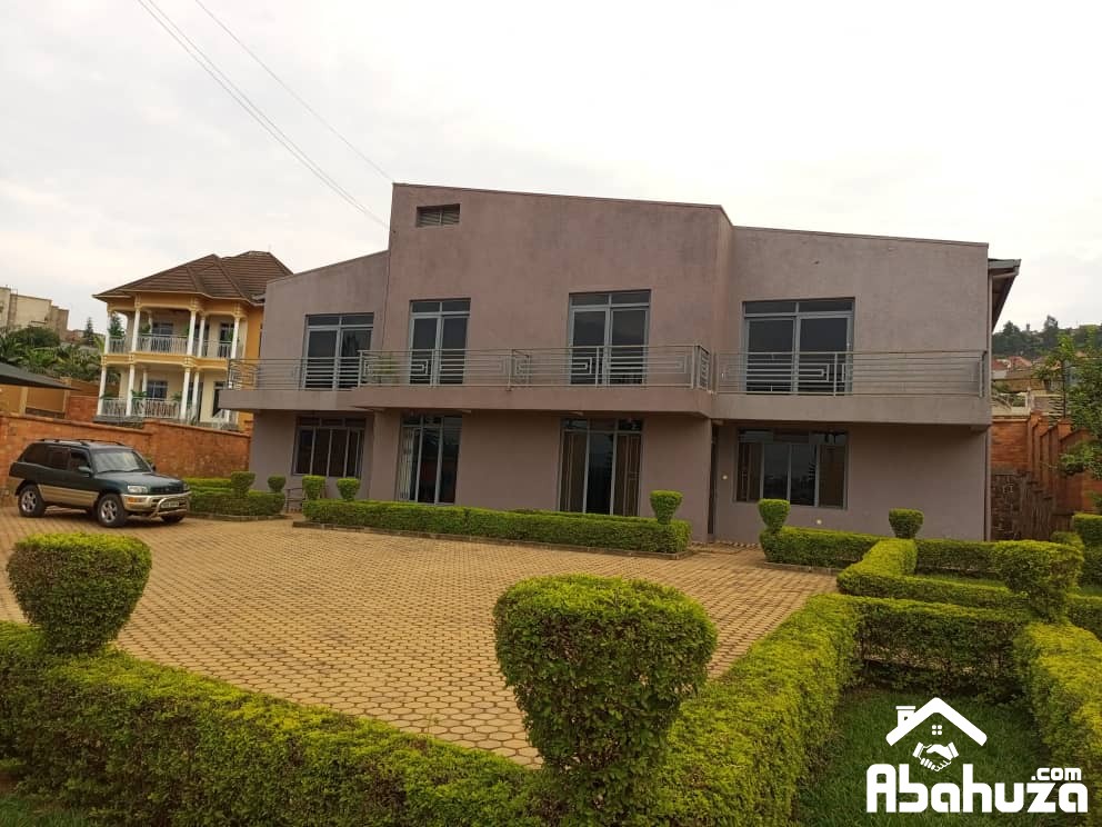 A NICE 3 BEDROOM APARTMENT FOR RENT IN KIGALI AT GISOZI ON TARMAC ROAD