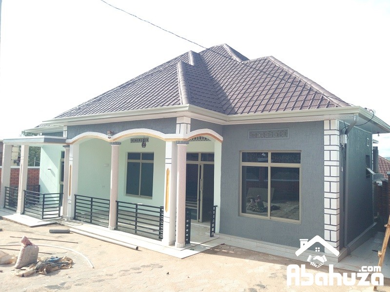 A BUNGALOW HOUSE FOR SALE IN KIGALI AT KANOMBE