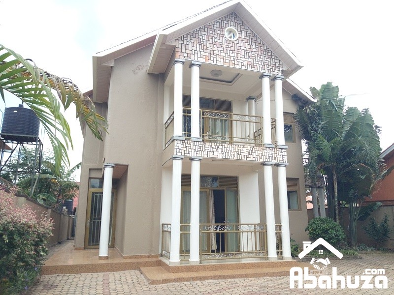 A 6 BEDROOM HOUSE FOR RENT IN KIGALI AT GISOZI