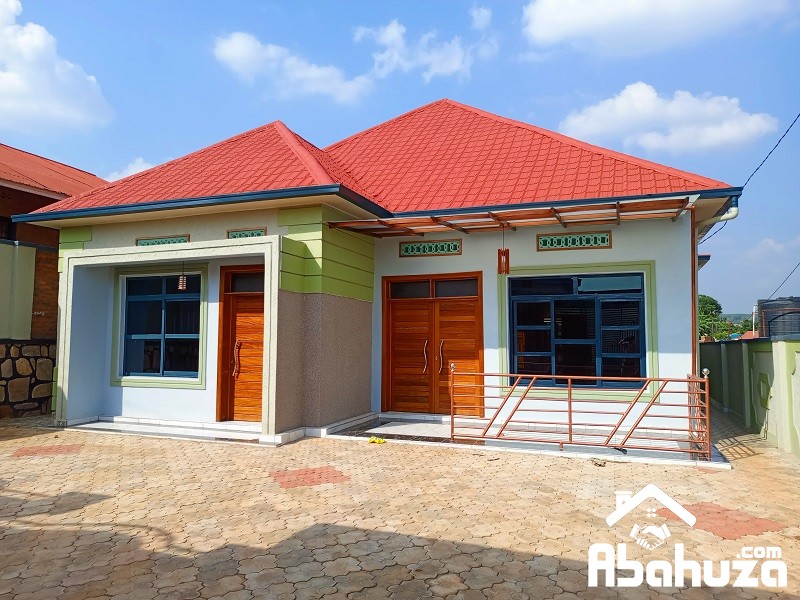 A BEAUTIFU HOUSE WITH PANORAMIC VIEW FOR SALE AT KABEZA