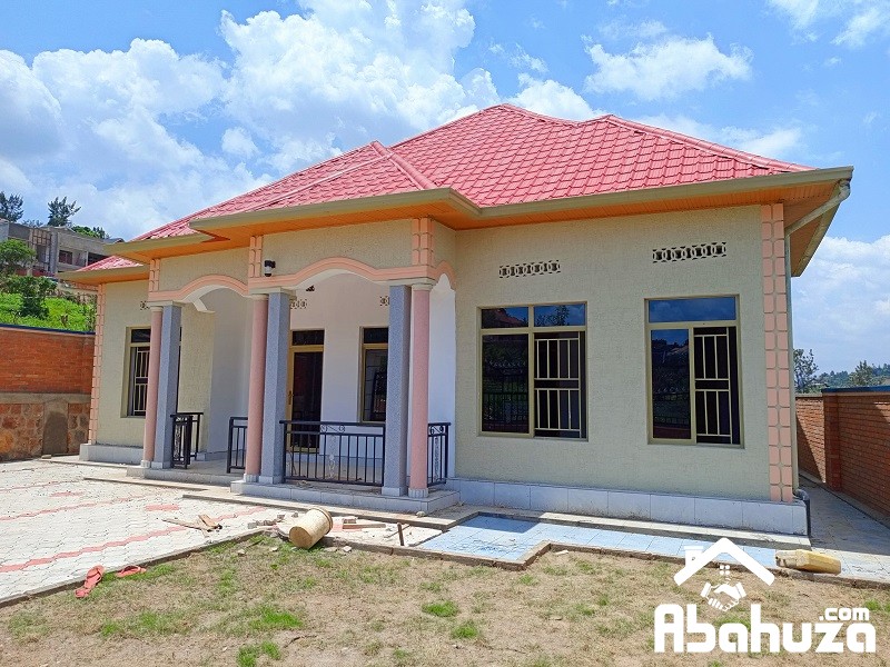 A NICE HOUSE FOR SALE IN KIGALI AT KIBAGABAGA