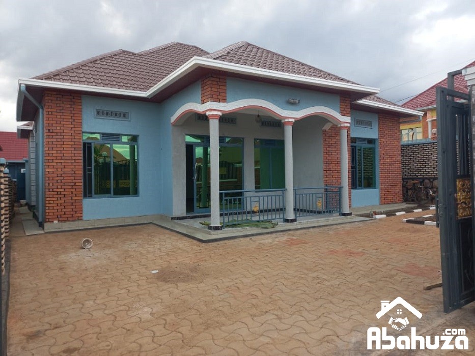MODERN HOUSE FOR SALE IN KIGALI AT KANOMBE