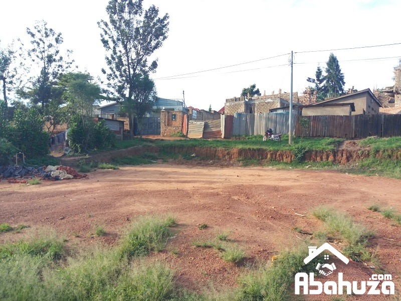 A PLOT WITH PANORAMIC VIEW FOR SALE IN KIGALI AT GISOZI