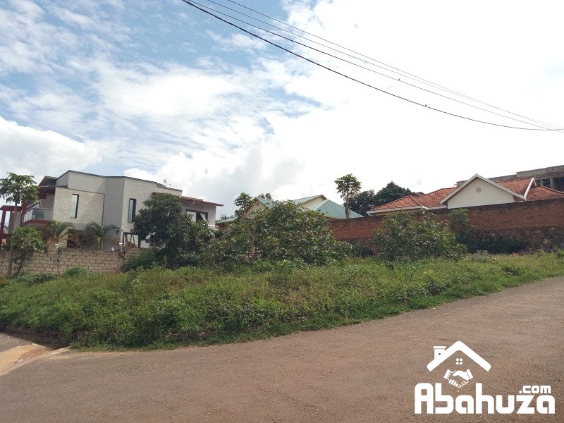 A PLOT WHICH HAS FANTASTIC VIEW FOR SALE IN KIGALI AT KAGARAMA