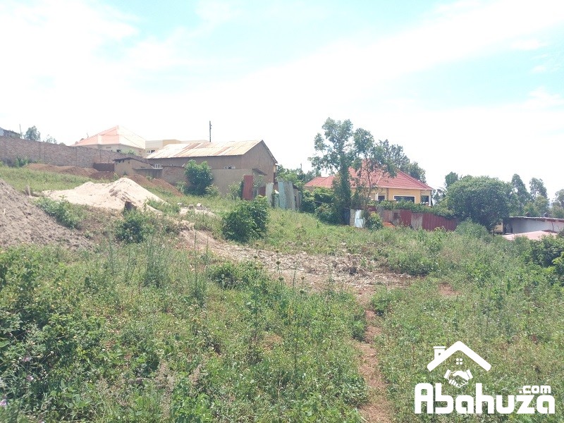 A PLOT WITH A CONSTRUCTION PERMIT FOR SALE IN KIGALI AT KAGARAMA