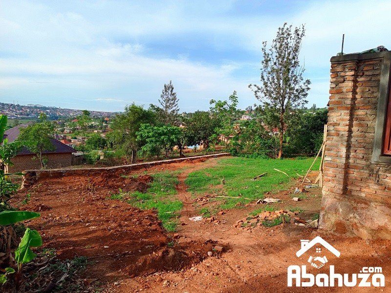 A NICE PLOT WITH A CONSTRUCTION PERMIT FOR SALE IN KIGALI-KABEZA