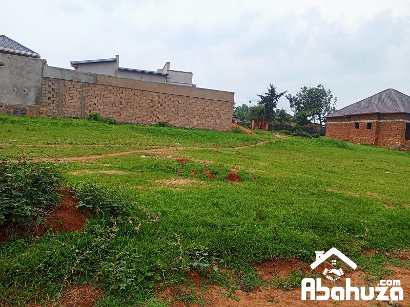 A WELL-LOCATED PLOT WITH A CONSTRUCTION PERMIT FOR SALE IN KIGALI AT NDERA
