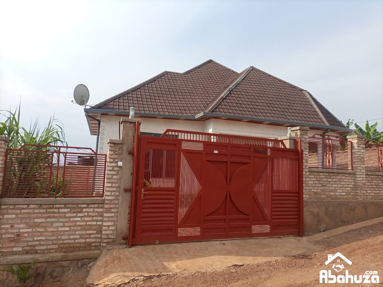 A 5 BEDROOM HOUSE FOR SALE IN KIGALI AT GATUNGA-GASANZE