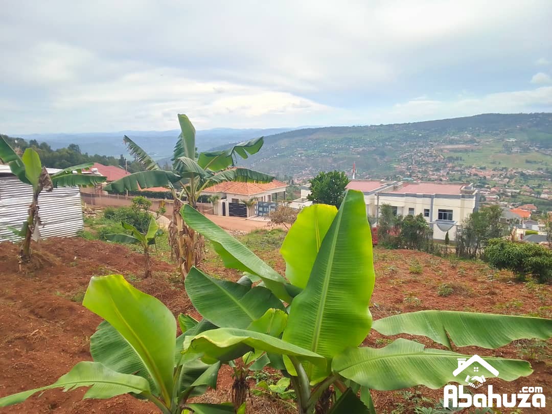 A BIG PLOT WITH NICE VIEW FOR SALE IN KIGALI AT REBERO