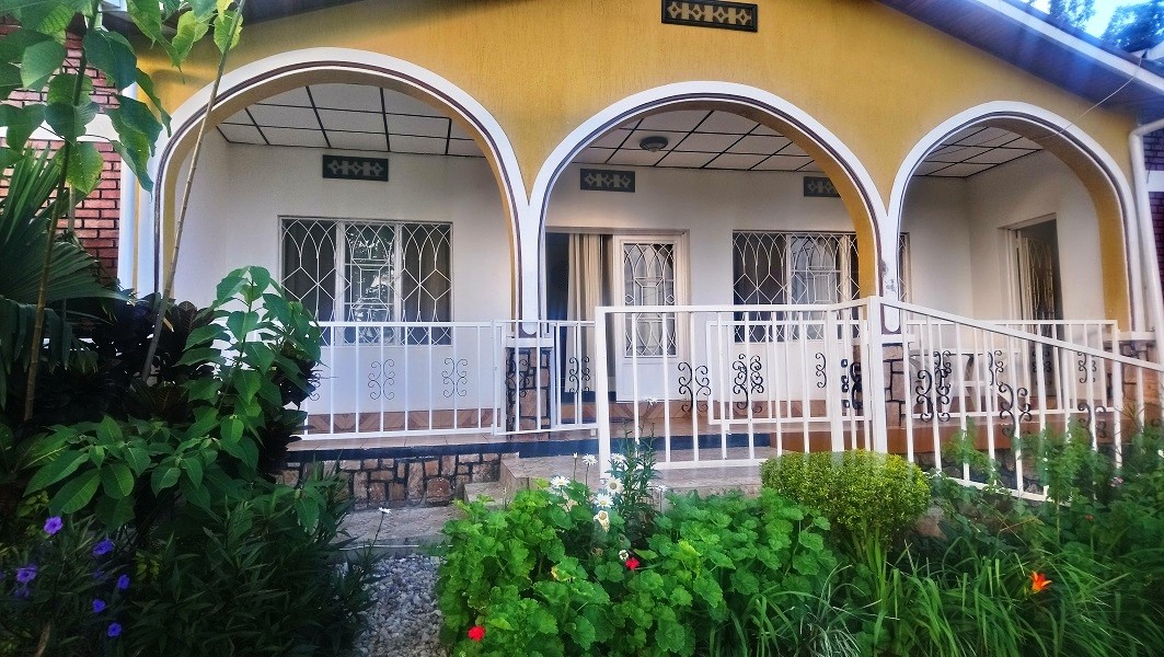 A five BEDROOM HOUSE FOR RENT at GISHUSHU