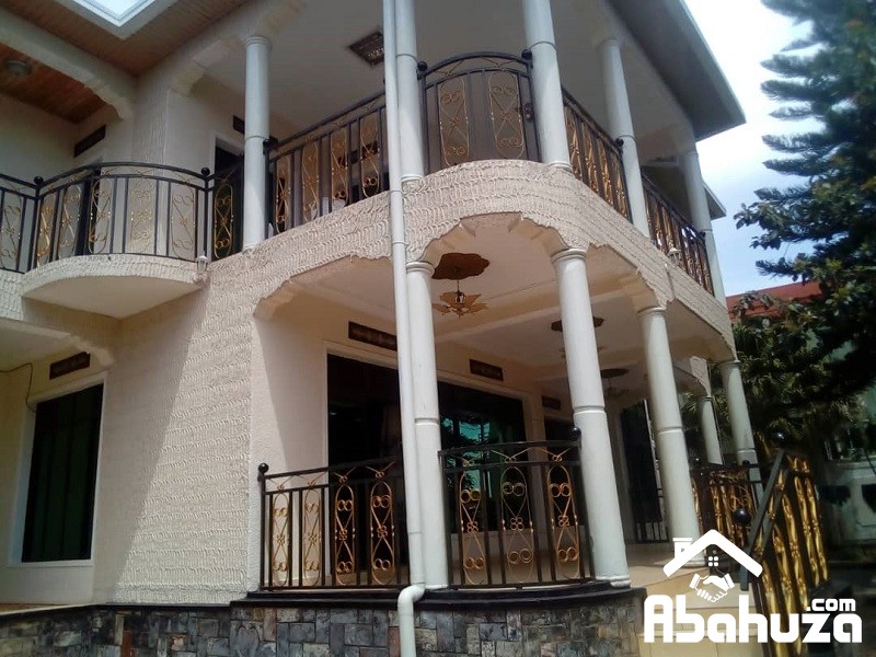 A FURNISHED 6 BEDROOM HOUSE FOR RENT IN KIGALI AT KICUKIRO