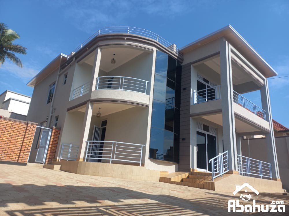 A NEW 6 BEDROOM HOUSE FOR SALE IN KIGALI AT KIMIRONKO
