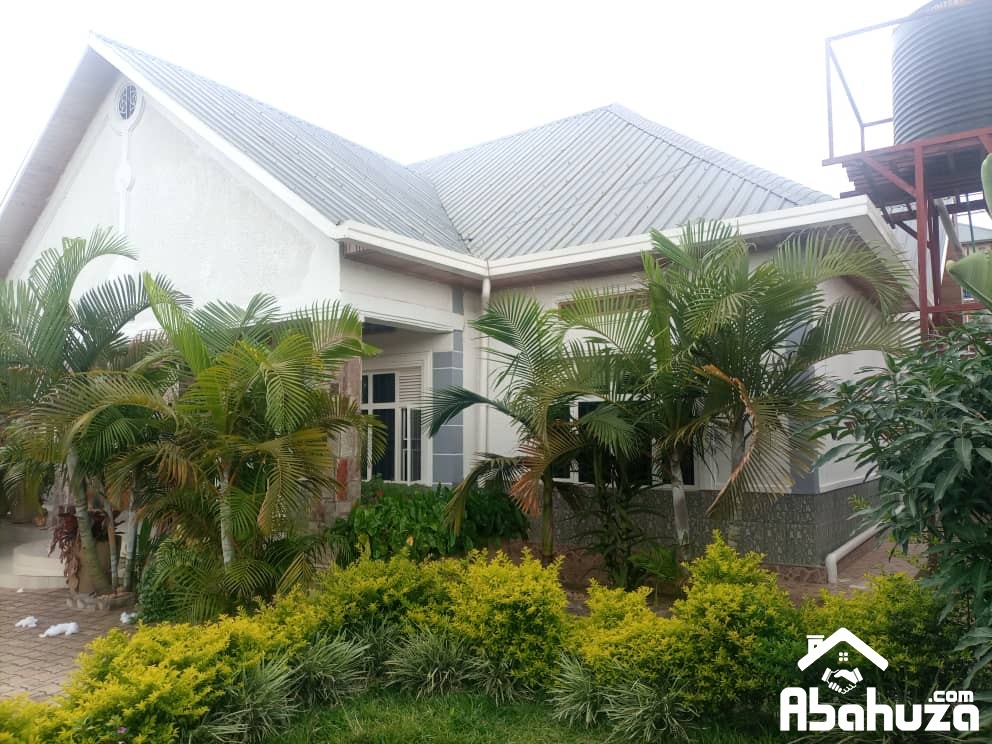 A  FURNISHED 4 BEDROOM HOUSE FOR RENT IN KIGALI AT KICUKIRO-NIBOYE