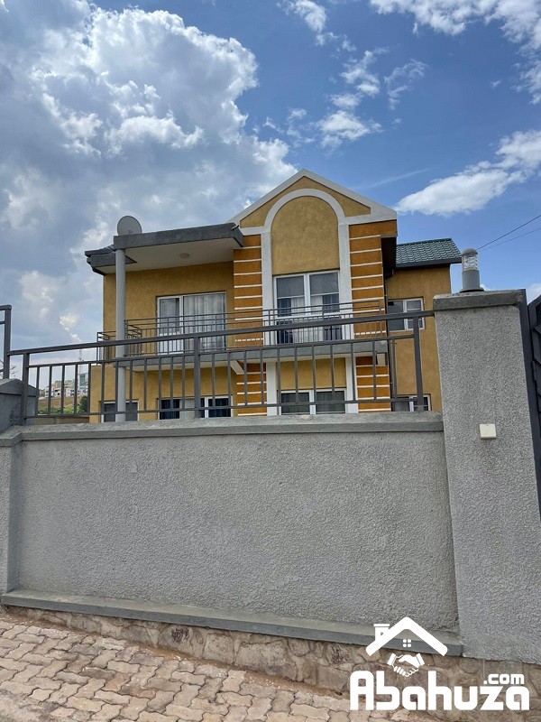A FURNISHED 4 BEDROOM HOUSE FOR RENT IN KIGALI AT NYARUTARAMA