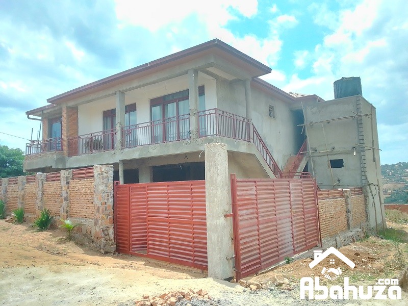 UNFINISHED HOUSE FOR SALE IN KIGALI AT RUSORORO