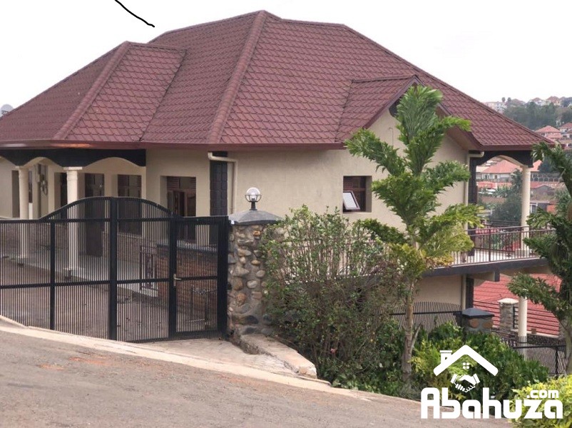 A FURNISHED  4 BEDROOM HOUSE FOR RENT AT KICUKIRO-NIBOYI