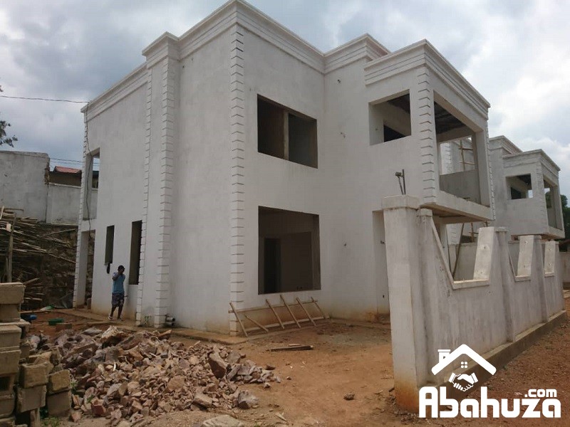 A 4 BEDROOM HOUSE FOR SALE IN KIGALI AT GISOZI