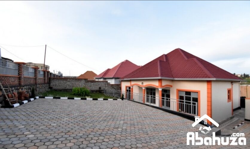 A NEW 4 BEDROOM HOUSE FOR SALE IN KIGALI AT KICUKIRO
