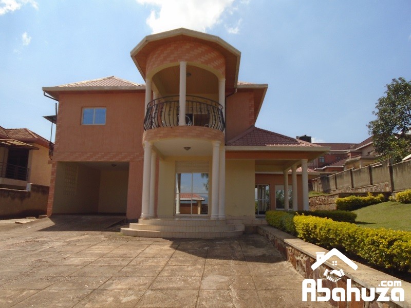 A FURNISHED 5 BEDROOM HOUSE FOR RENT IN KIGALI AT GACURIRO